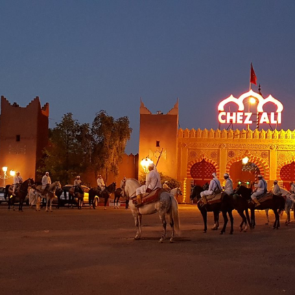 Activité Dîner Fantasia Chez Ali & Spectacle de Cavaliers De Marrakech